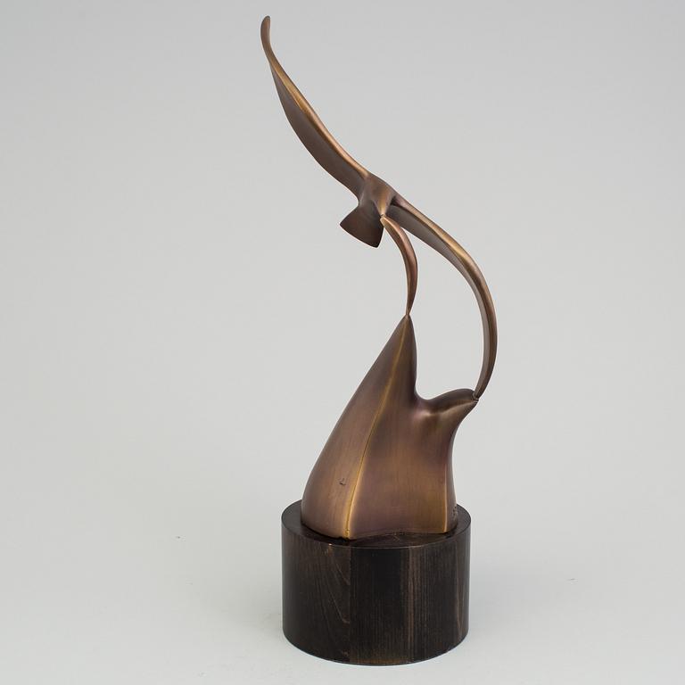 A bronze sculpture "Måsen" by Bror Forslund, signed and numbered 259.