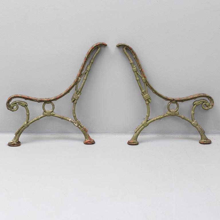 A pair of cast iron sides, early 20th century.