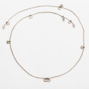 Kirsti Doukas, a necklace, pair of earrings and two bracelets, 'Vanamo', sterling silver, and cultured pearls.