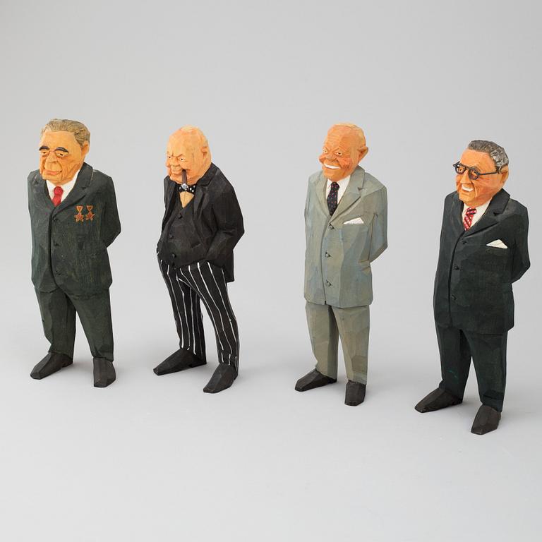 7 signed carved wood figurines by Sven Gunarsson, second half of the 20th century.