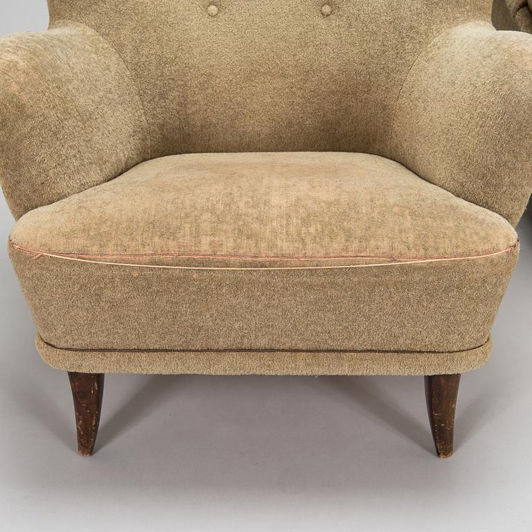 Ilmari Lappalainen, a pair of mid-20th-century 'Laila' armchairs for Asko, Finland.