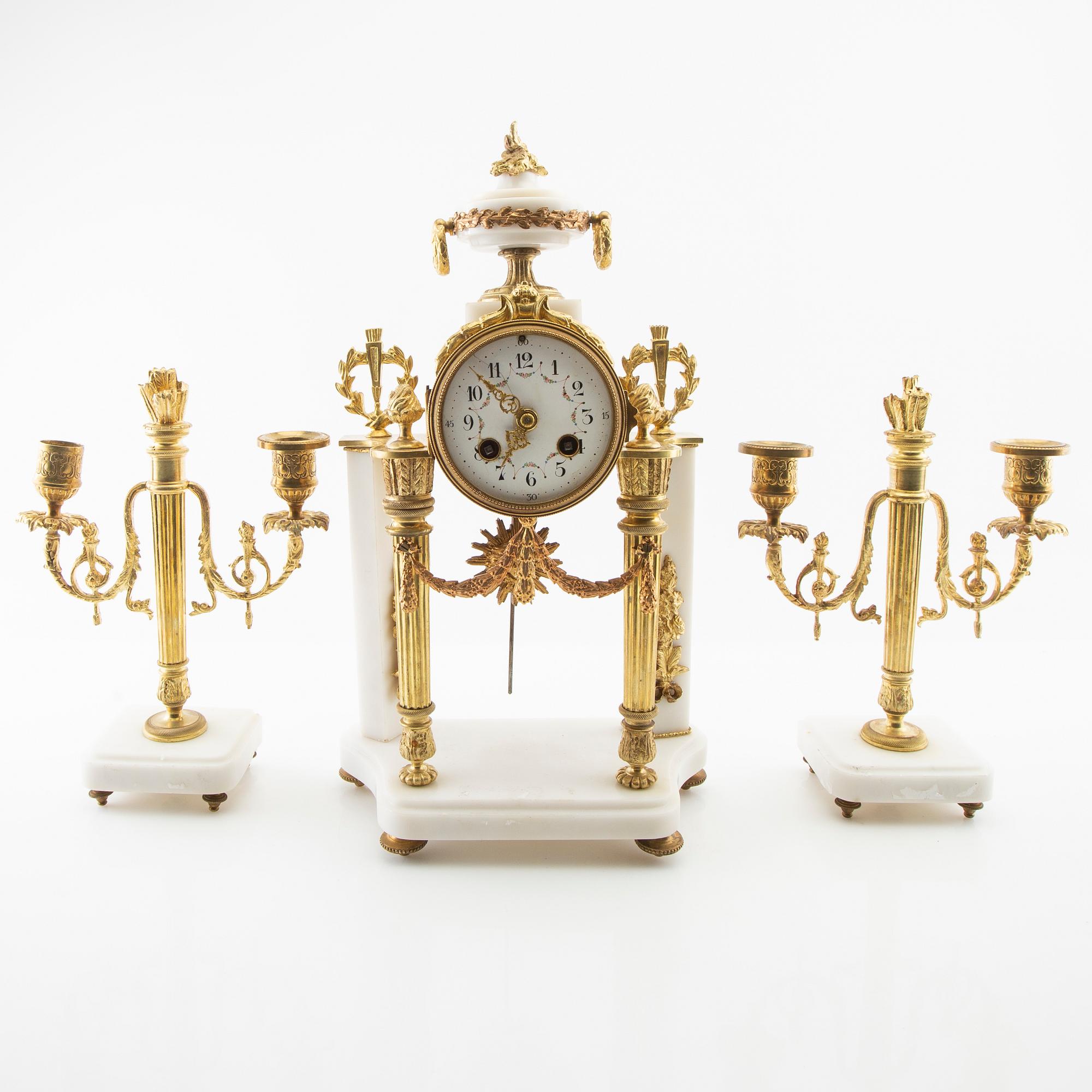 Table garniture 3 dlr Louis XVI style 20th century.