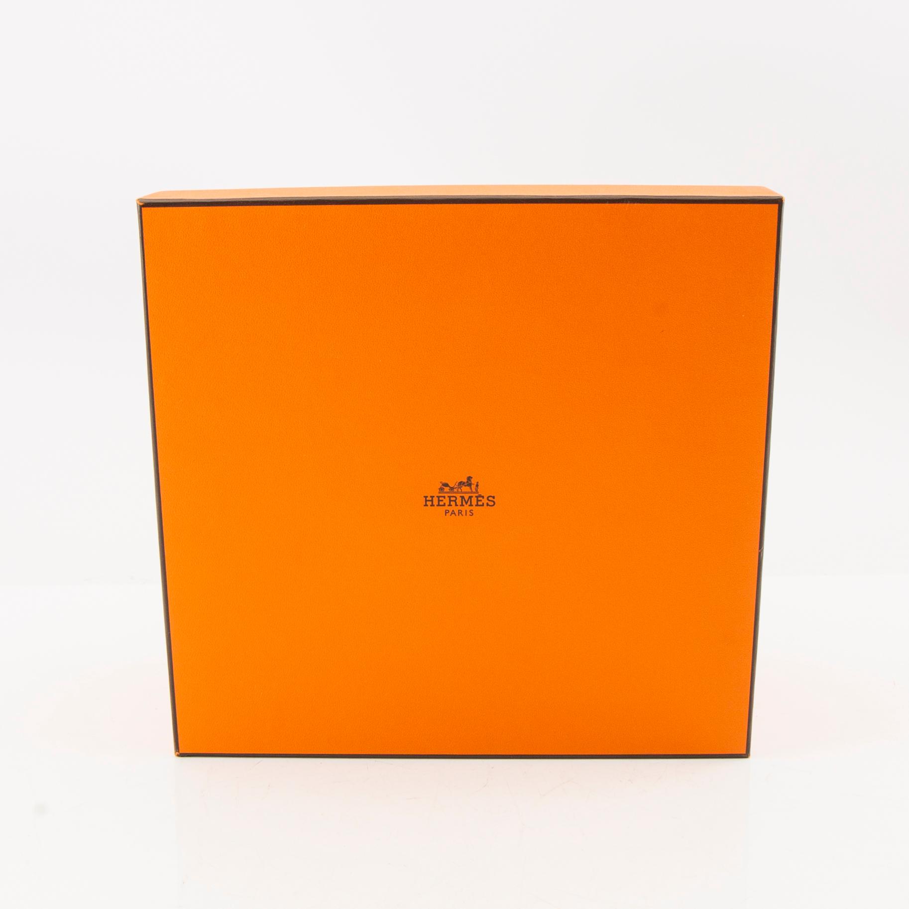 Hermès, bag "Green Shiny Alligator Mini Roulis 18 Permabrass Hardware" 2021.