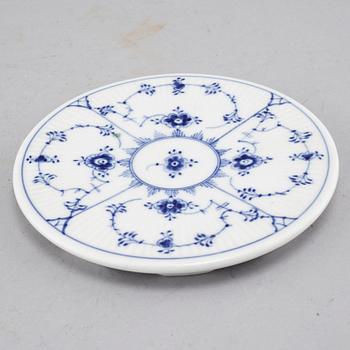 A porcelain tableware set of 69 pcs, "Musselmalet" by Royal Copenhagen, second half of the 20th century.