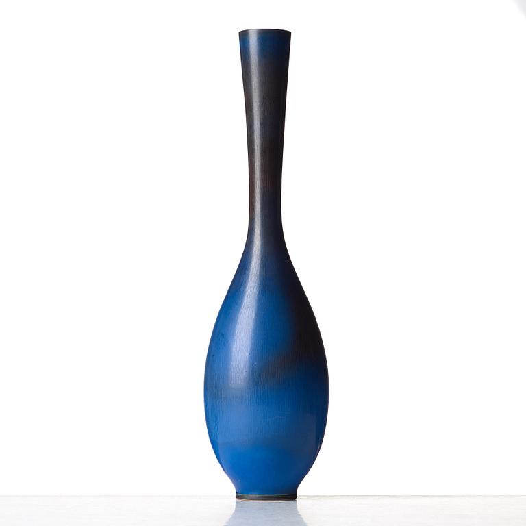 Berndt Friberg, a stoneware vase, Gustavsberg studio, Sweden 1956.