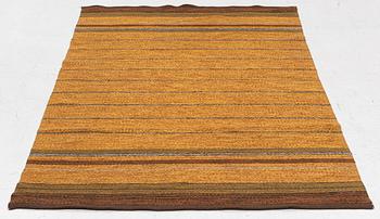 A flat weave rug, c. 200 x 125 cm.
