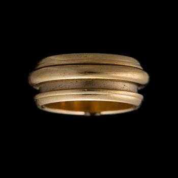 RING, 18K guld. Piaget "Possession Classic". Vikt ca 12,1 g.