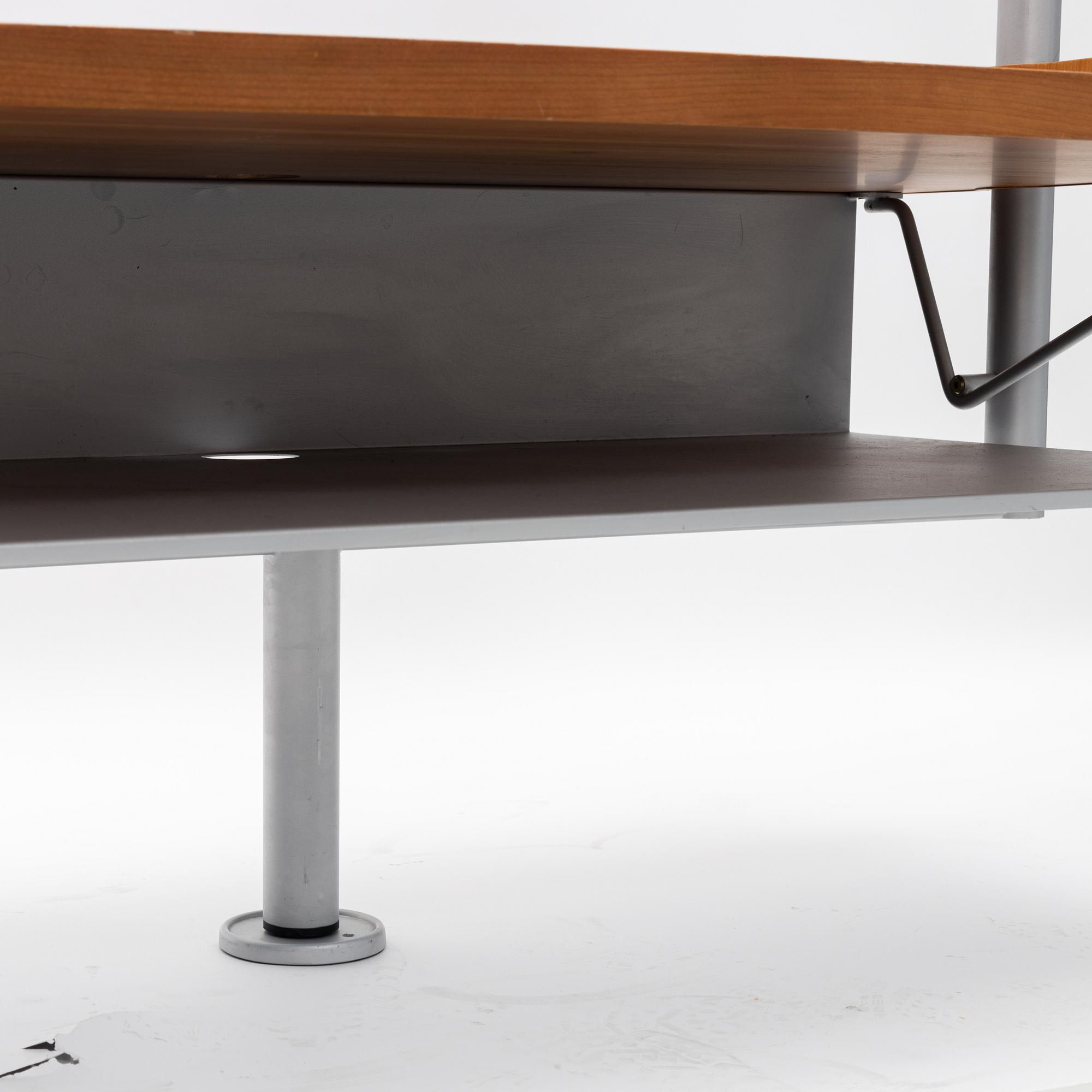 An "Ubiqua"  Porada shelf system. Design T. Colzani. 2000's.