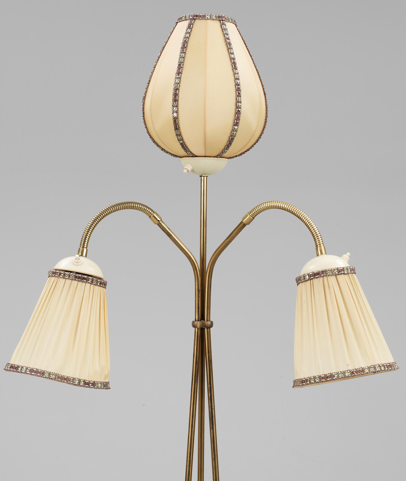 GOLVLAMPA, 1900-talets mitt.