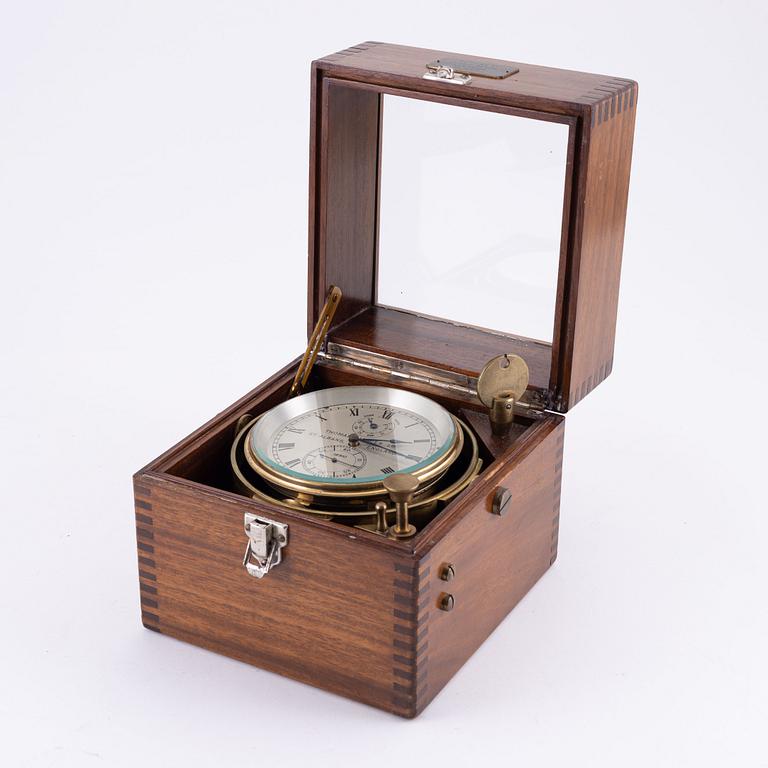 A marine chronometer from Thomas Mercer Ltd., St. Albans, first part of the 20th Century.