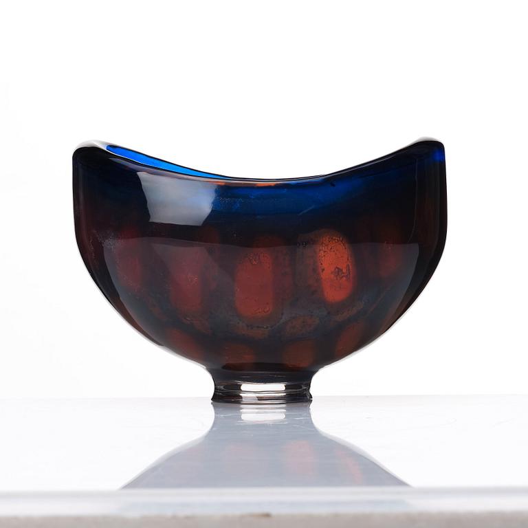 Sven Palmqvist, a "Ravenna" glass bowl, Orrefors 1952.