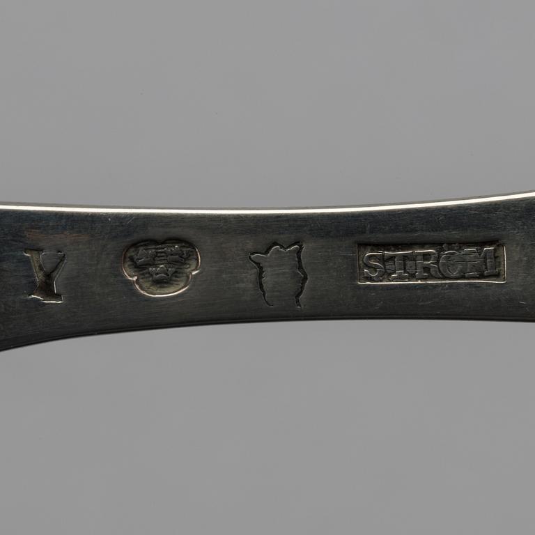 TWO SILVER SWEDISH SILVER SPOONS, 1779 AND 1858.