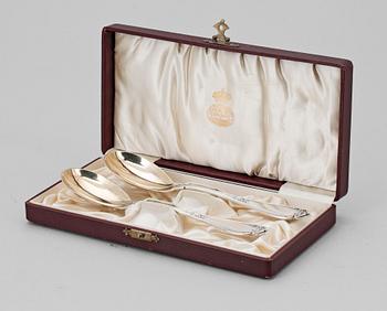 SKEDAR, 2 st, silver, Gustaf Möllenborg, Stockholm 1903. Tot vikt 104 g.