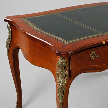 SKRIVBORD, Louis XV-stil, 1900-tal.