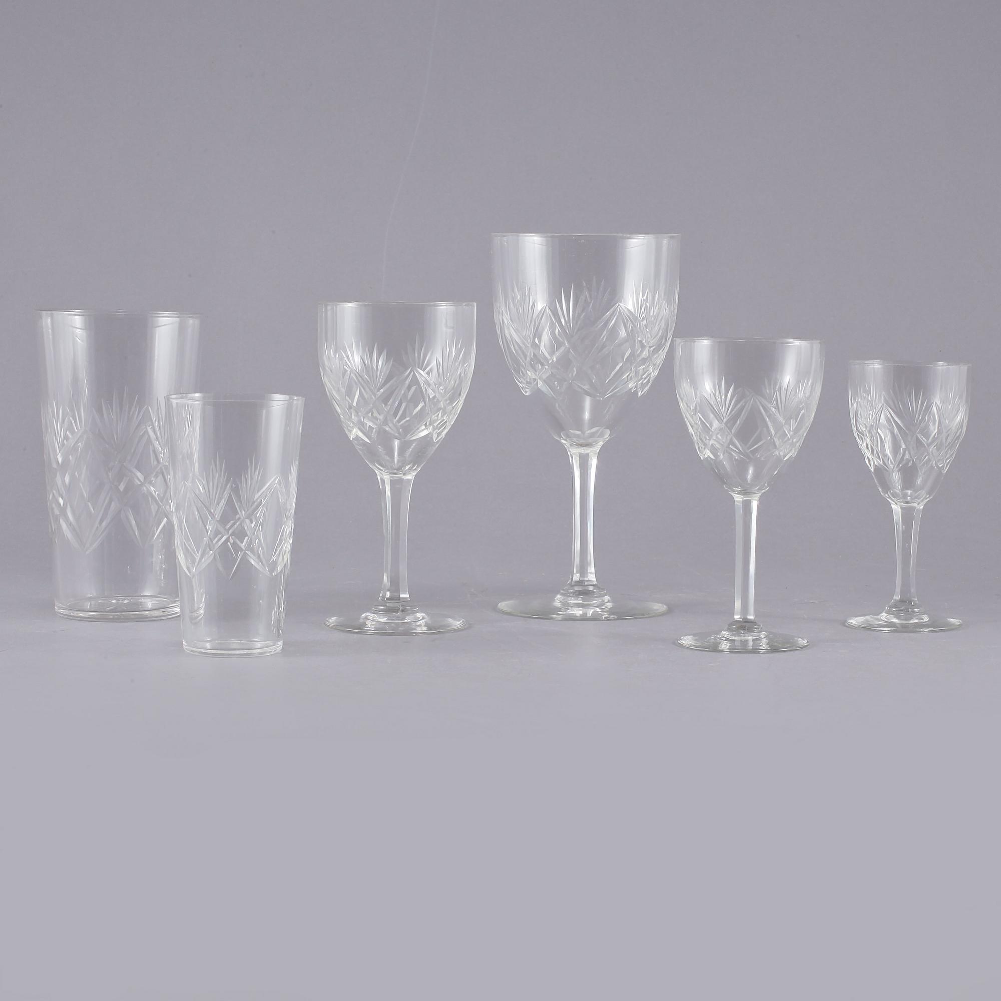 GLASSERVIS, "Helga", 65 delar.