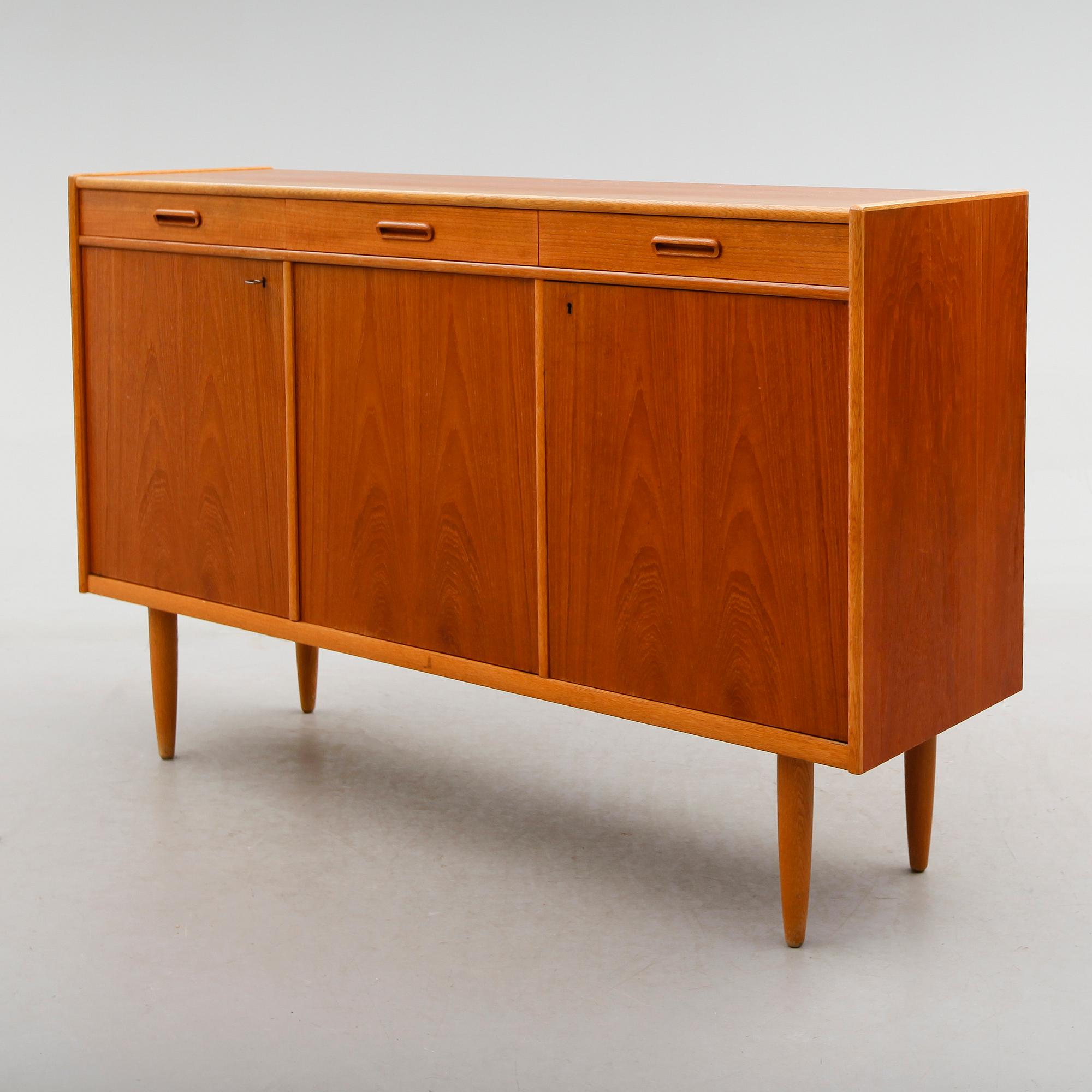 SIDEBOARD, 1900-talets andra hälft.