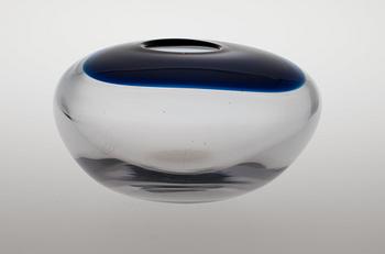 Timo Sarpaneva, A GLASS SCULPTURE.