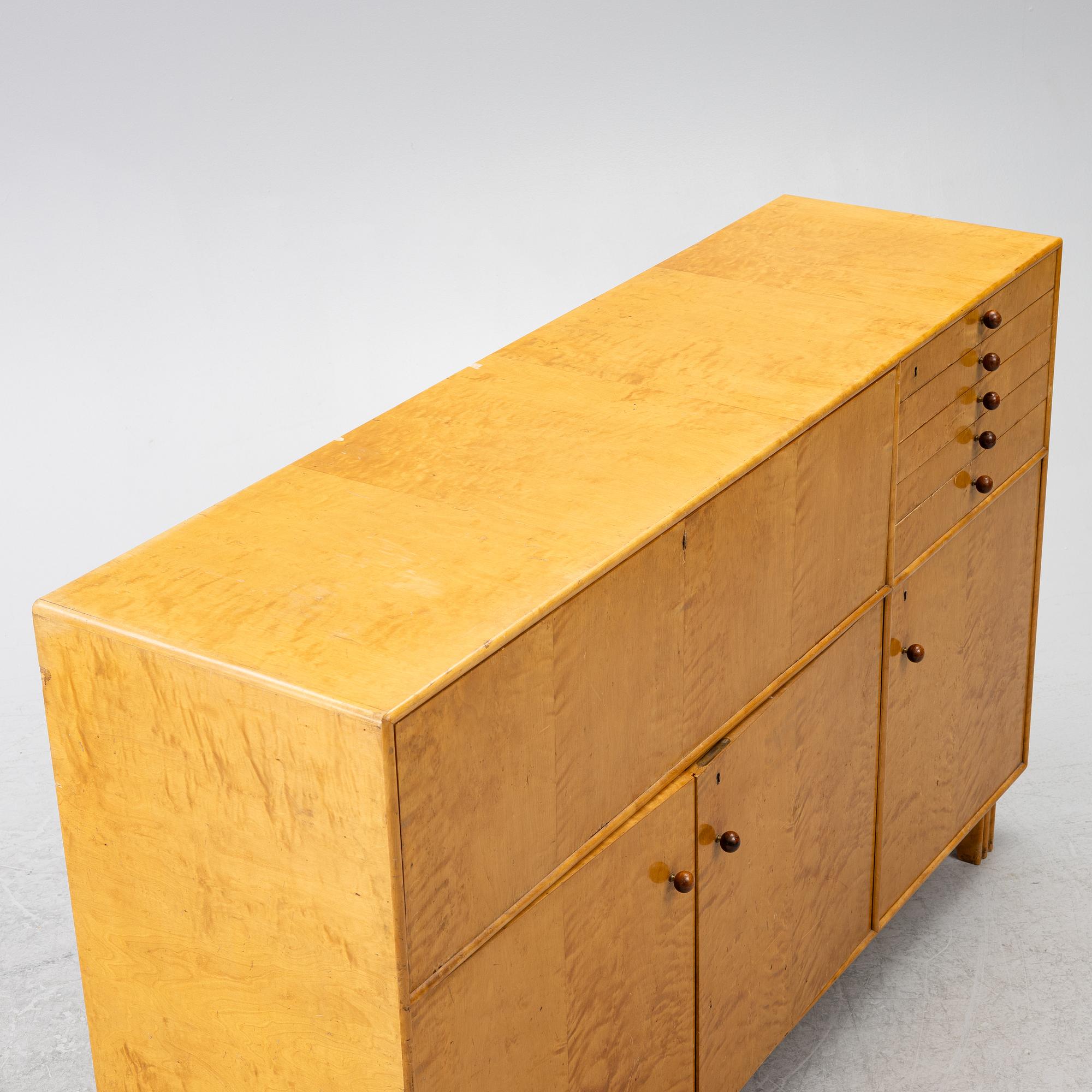 Axel Larsson, sideboard, modell 1219, Svenska Möbelfabrikerna, Bodafors, 1930-40-tal.