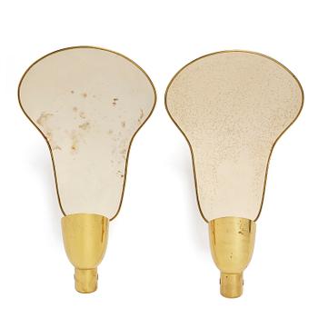 423. Carl-Axel Acking, a pair of wall lamps model 5029, Bröderna Malmströms Metallvarufabrik, Malmö, 1950s.