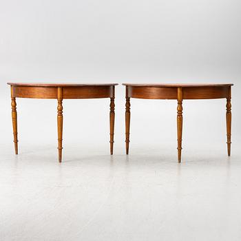 Dining table, late 19th century.