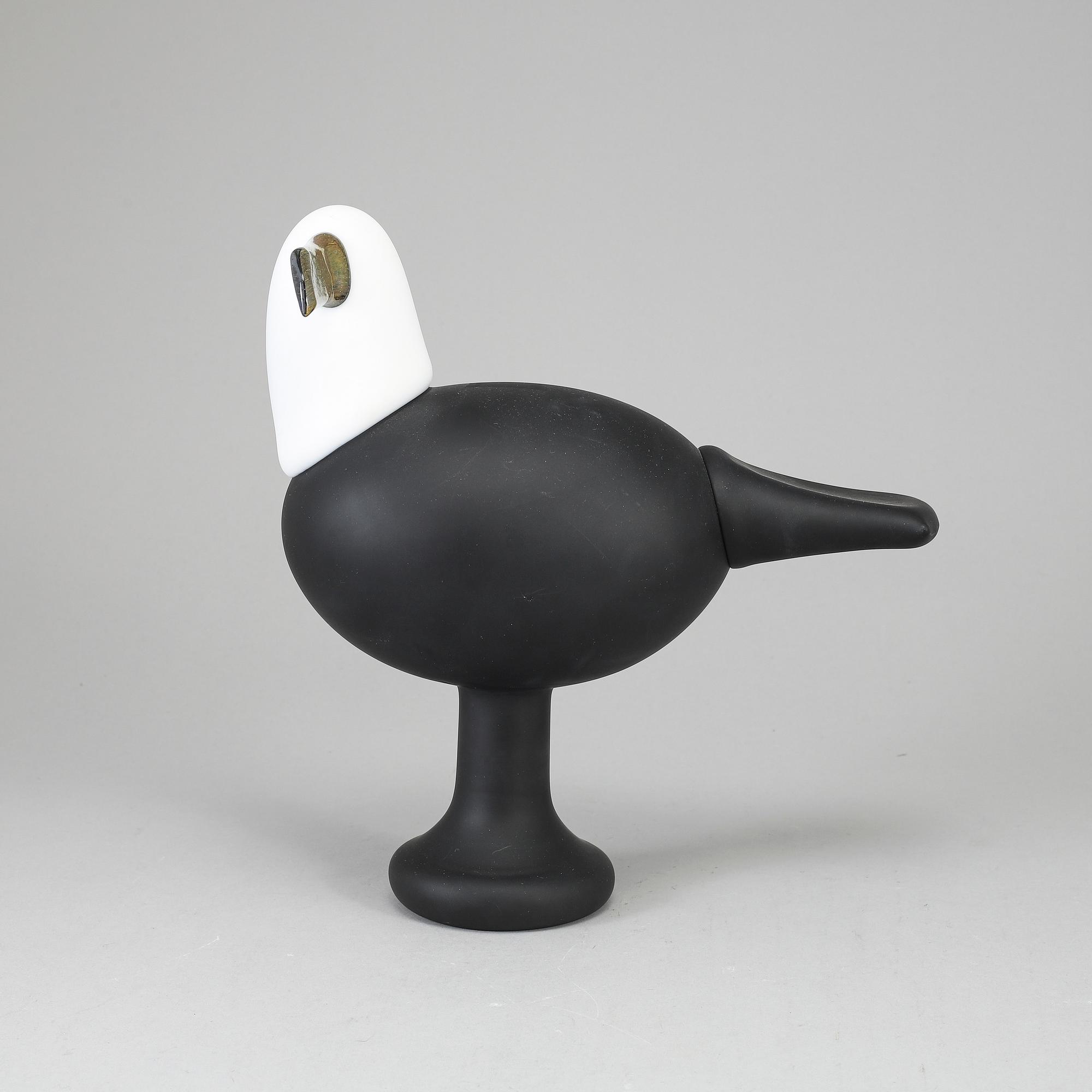 OIVA TOIKKA, a glass bird, Eagle (Kotka) 1994–2007, signed O
