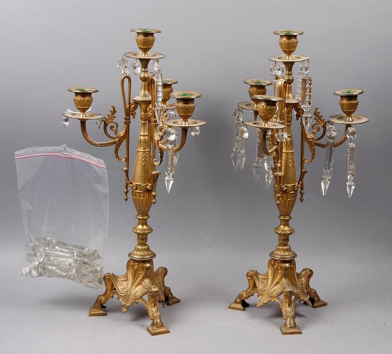 KANDELABRAR, ett par. Nyrenässans, 1800-talets andra hälft.