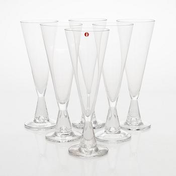 Tapio Wirkkala, kuohuviinilaseja, 6 kpl, "Tiima" Iittala. Tuotannossa 1958-1973.