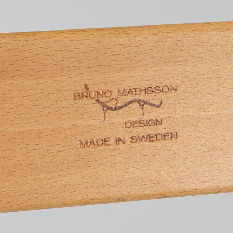 Bruno Mathsson, fåtölj "Eva", Bruno Mathsson International, Värnamo 2003.