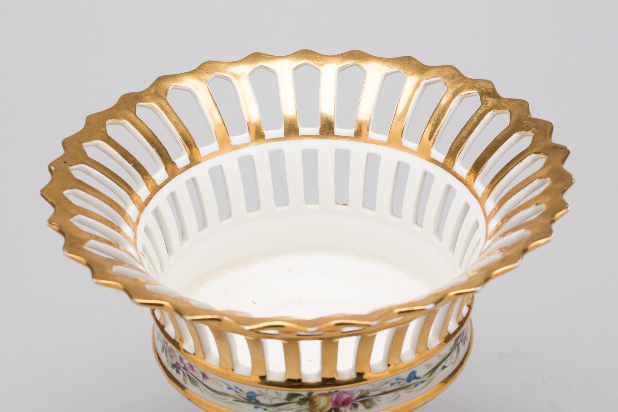 GALLERSKÅL, porslin, empire-stil. 1800-talets andra hälft.