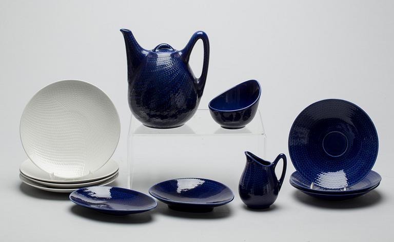 SERVISDELAR, 12 delar, flintgods, "Blå Eld", Hertha Bengtsson, Rörstrand,
