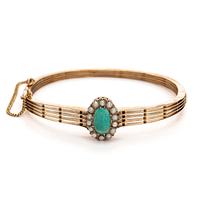 Bracelet, 14K (56) gold with cabochon cut turquoise and pearls, Moscow, late 19th century.