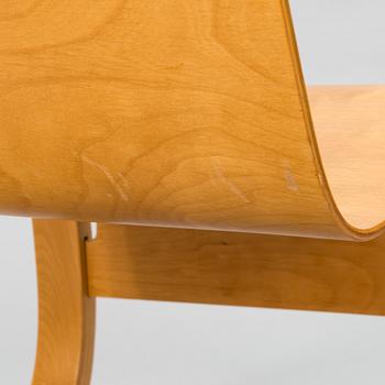 Alvar Aalto, a mid-20th-century '31' armchair for  O.Y. Huonekalu- ja Rakennustyötehdas A.B.