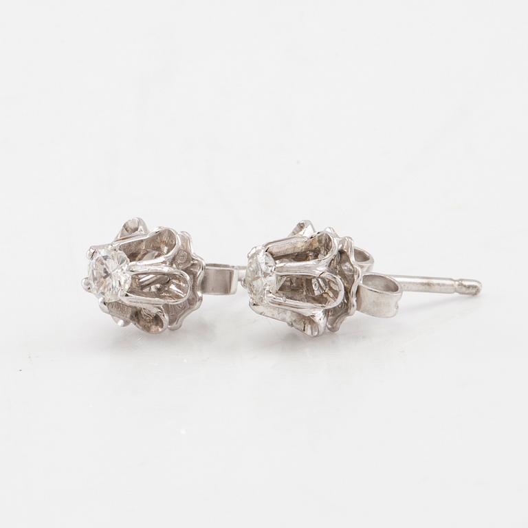 Earrings 18K white gold with round brilliant-cut diamonds.