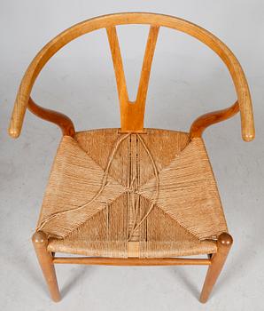KARMSTOLAR, 4 st, "Y-stolen", Hans J Wegner, Carl Hansen & Söner, Odense.