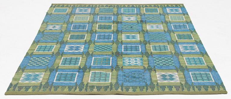 A Swedish flat weave rug, approx. 255 x 177 cm.