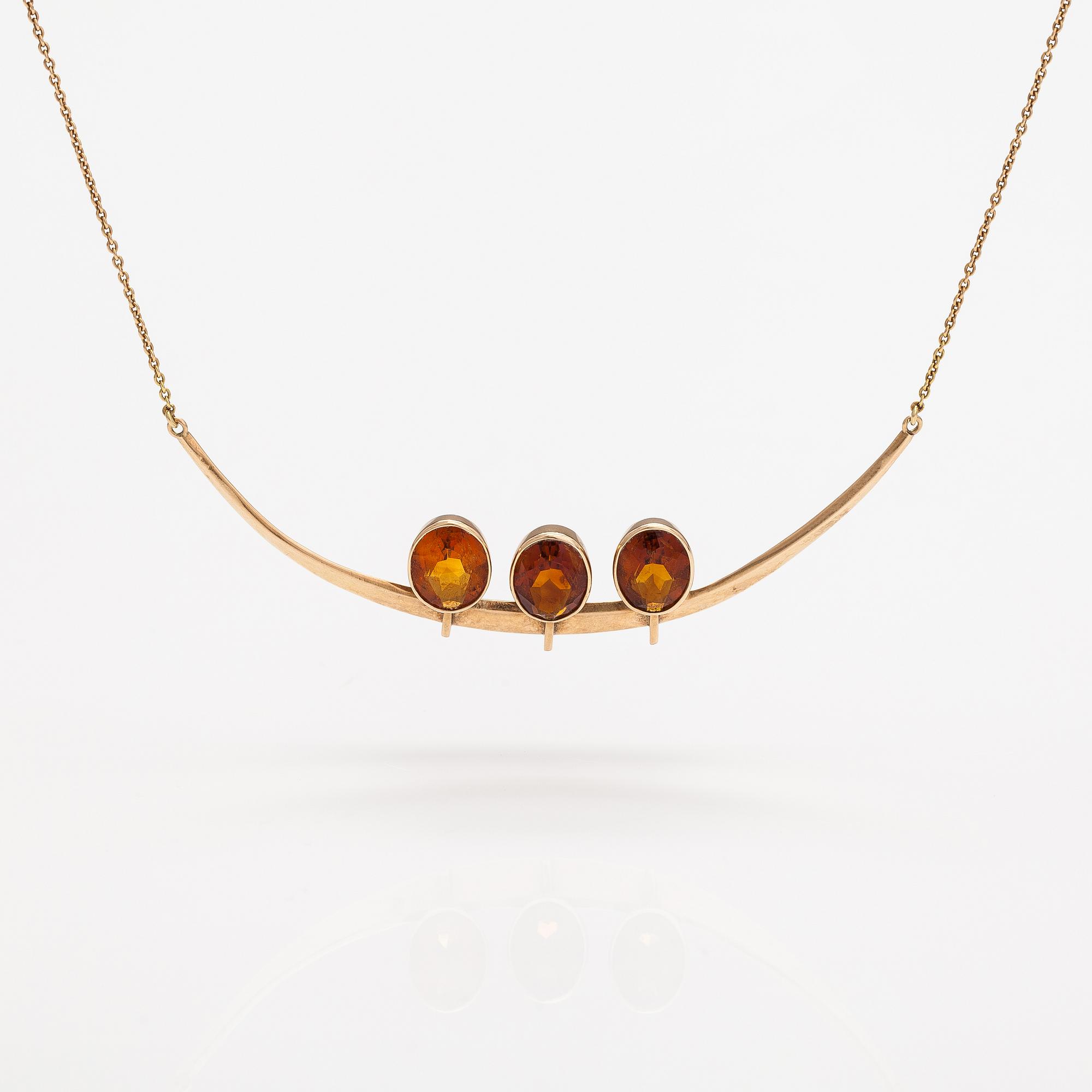 A 14K gold necklace with cintrines. Kaunis koru, Helsinki 1963.