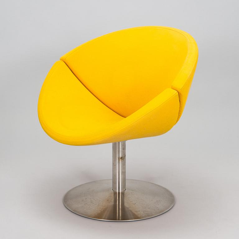 Erik Jørgensen, an "Apollo/EJ 96" armchair, Denmark, 2000s.