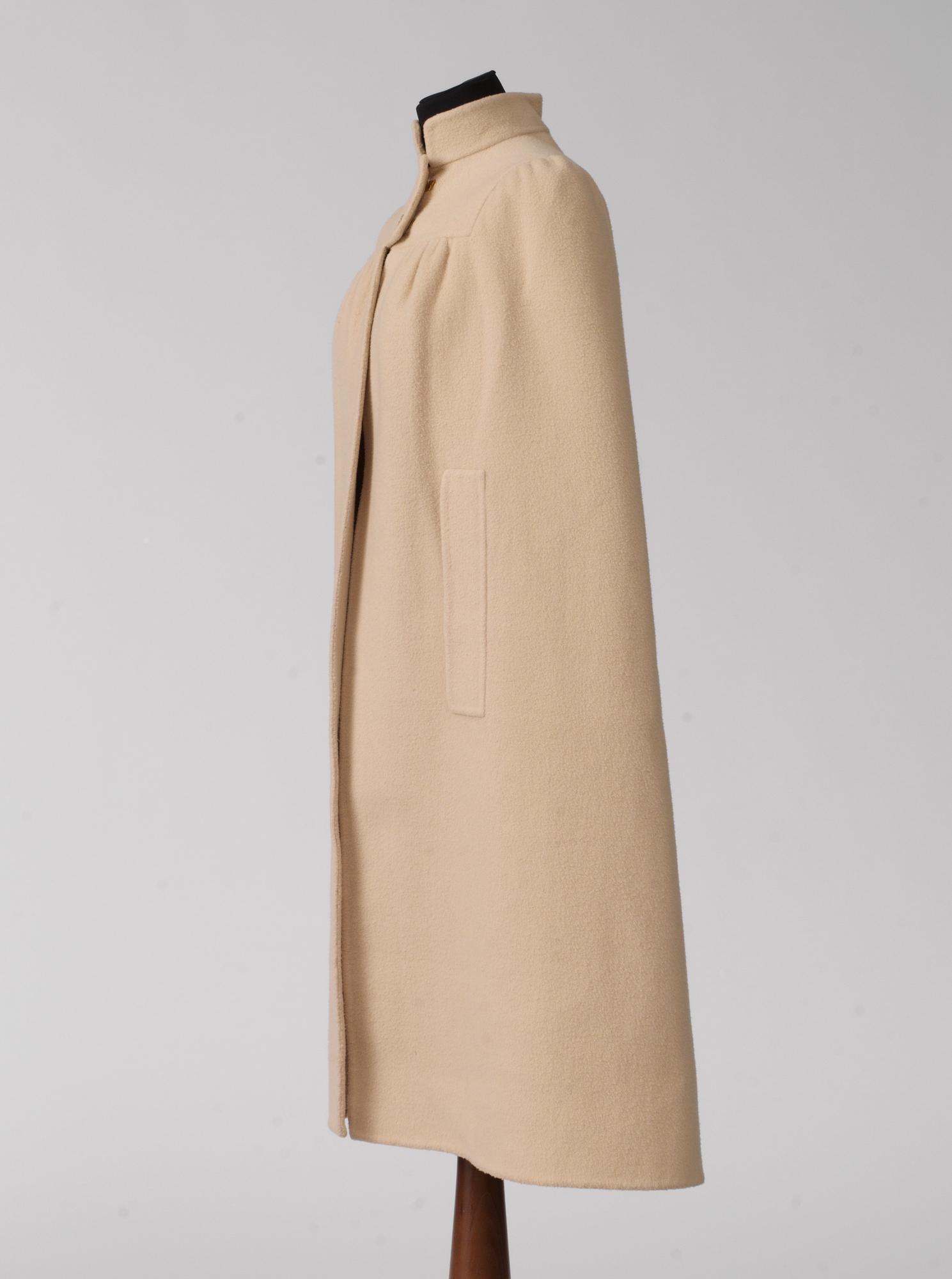 Cape, Salvatore Ferragamo.