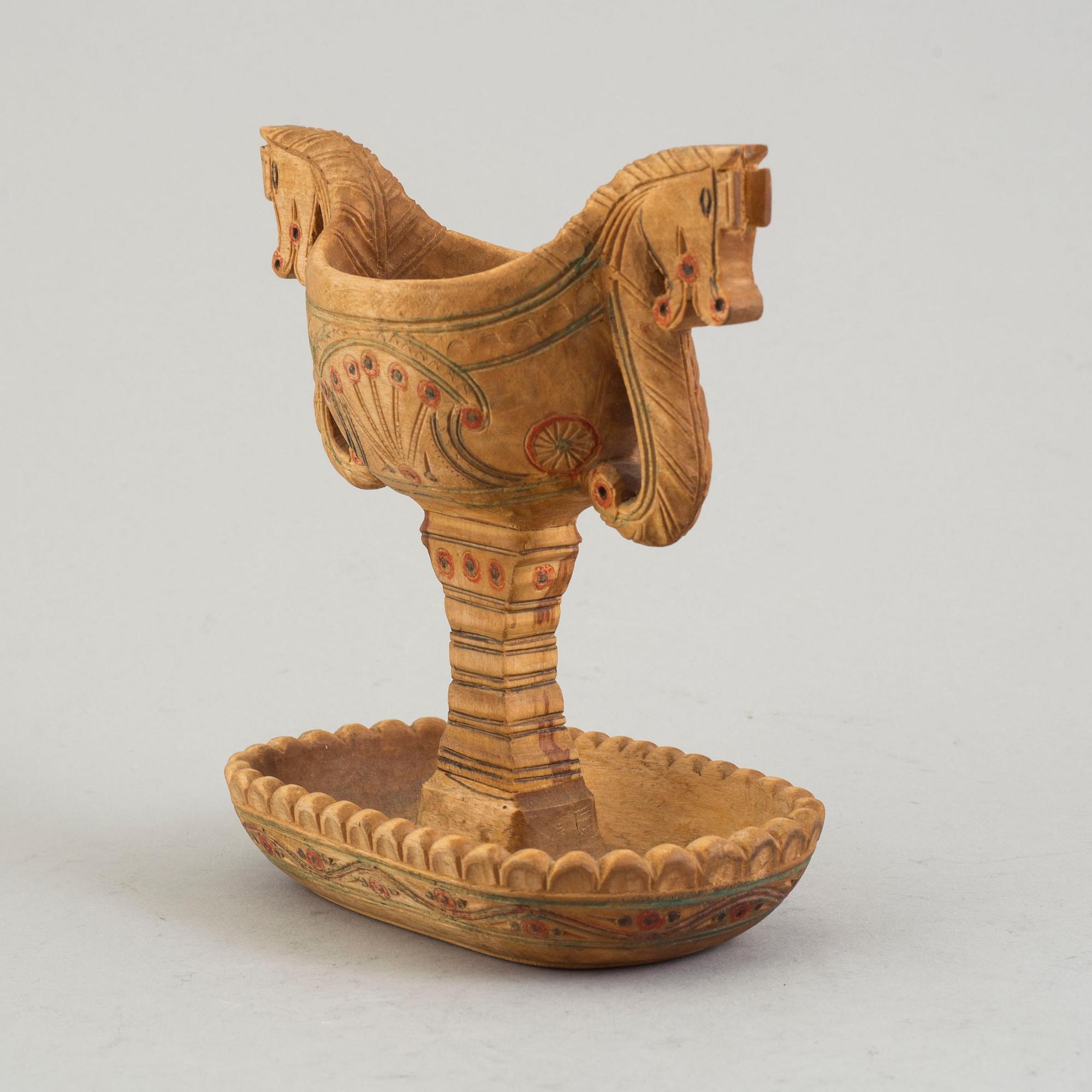 JEMT OLOV PERSON, a wooden sculpted bowl, signed.