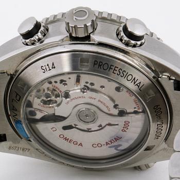 OMEGA, Seamaster Professional (600m/2000ft), Planet Ocean, wristwatch, 46 mm, chronograph.