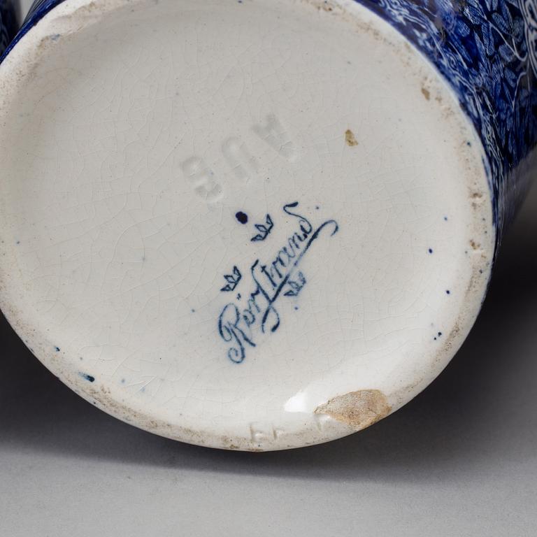 A set of 2+1 porcelain vases  by Rörstrand, late 18th century.