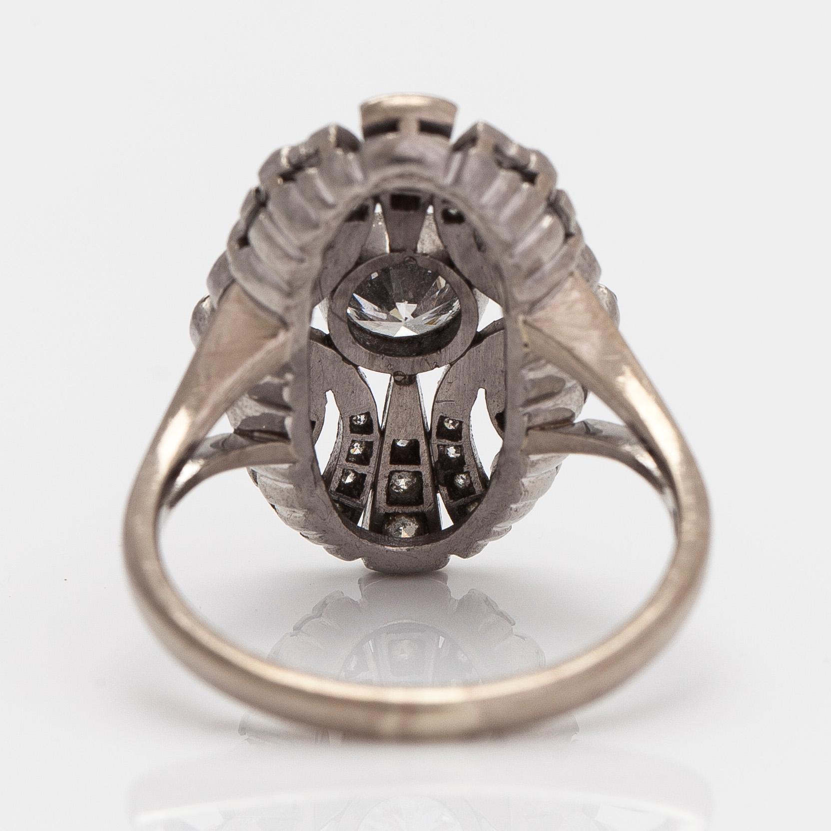 A.Tillander, ring, Art déco-stil, 18K vitguld, briljant- och 8/8-slipade diamanter ca 0.48 ct totalt, Helsingfors 1978.