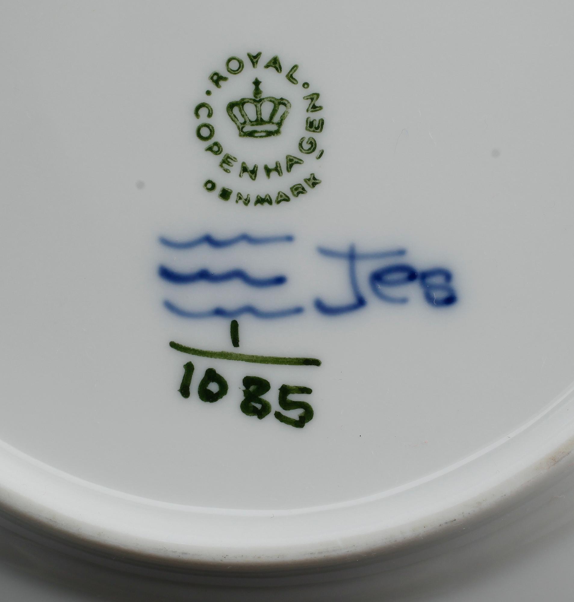 SERVISPORSLIN, 41 delar, porslin, "Musselmalet", Royal Copenhagen.