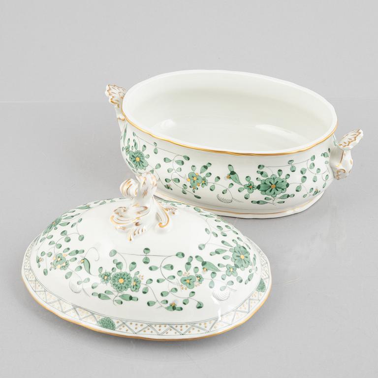 Dinner and coffee service, 72 pieces, porcelain, "Indische Malerei Grün", Meissen, Germany.