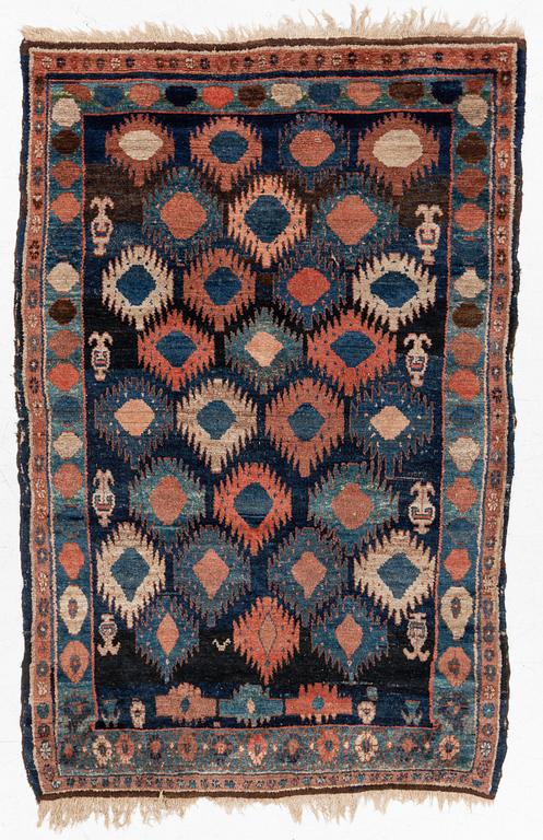 Matta, orientalisk, antik, ca 195 x 130 cm.