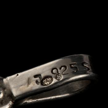HÄNGE, sterlingsilver med pärlemor, importstämplat. Vikt 10 g.