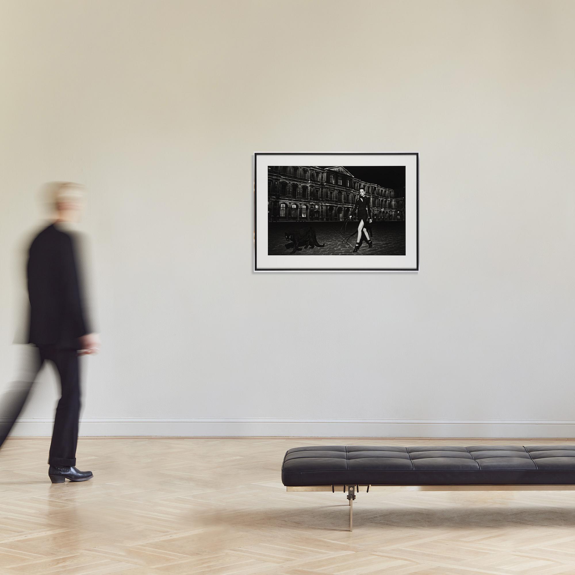 Mikael Jansson, "Freja at Le Louvre", 2010.