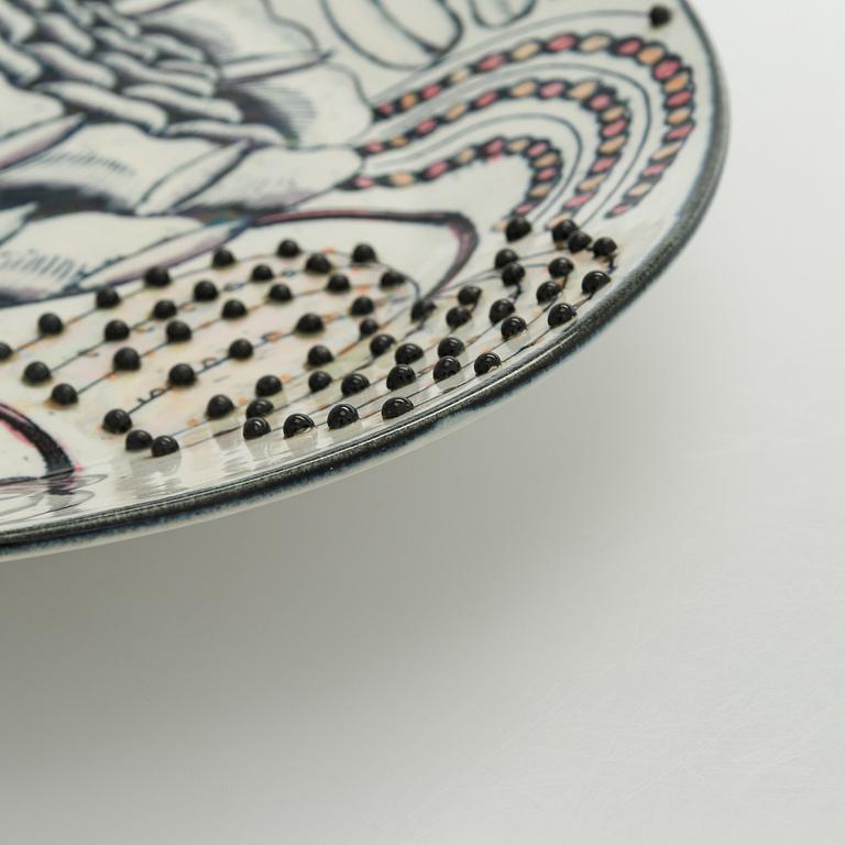 Birger Kaipiainen, A ceramic decorative dish, signed Kaipiainen Arabia.