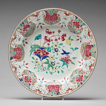 A famille rose dish, Qing dynasty, Qianlong (1736-95).