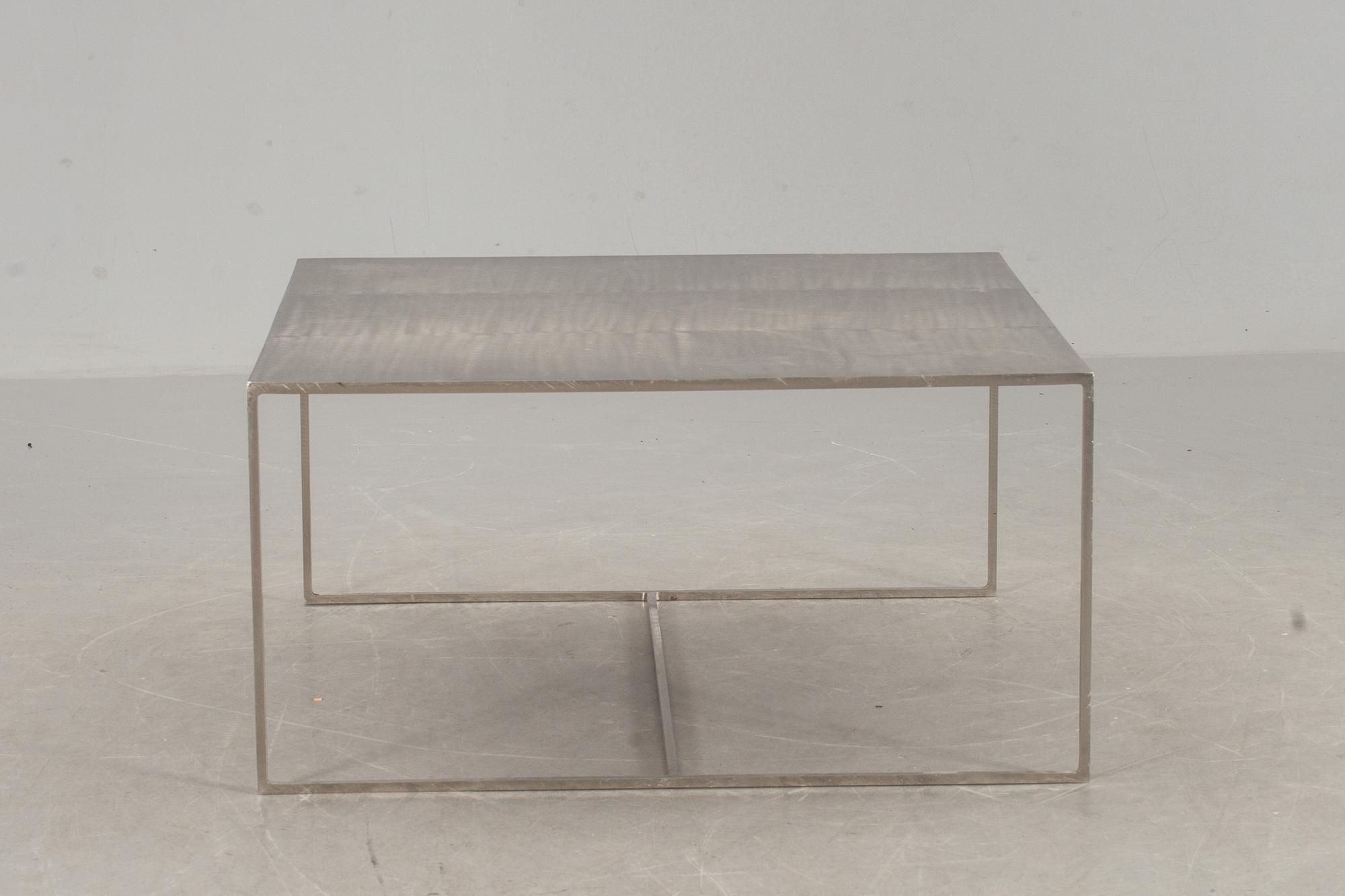 SOFFBORD, Minotti, Italien, etikettmärkt.